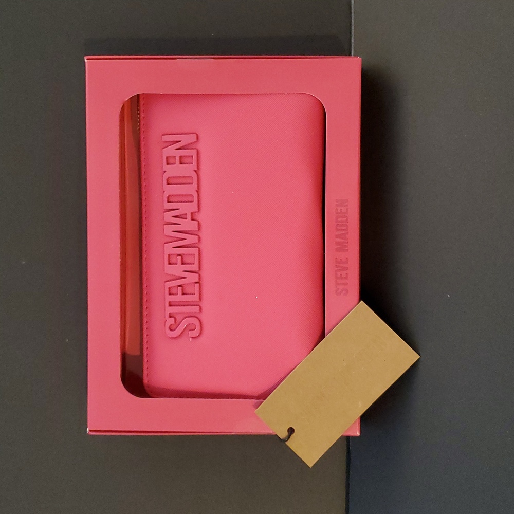 NWT Steve Madden Pink Flash Zip Wallet